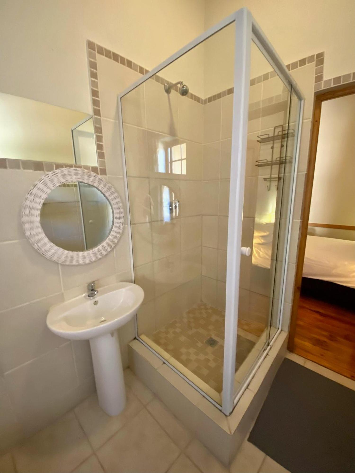 Schulteheim Hotel Uniondale  ภายนอก รูปภาพ